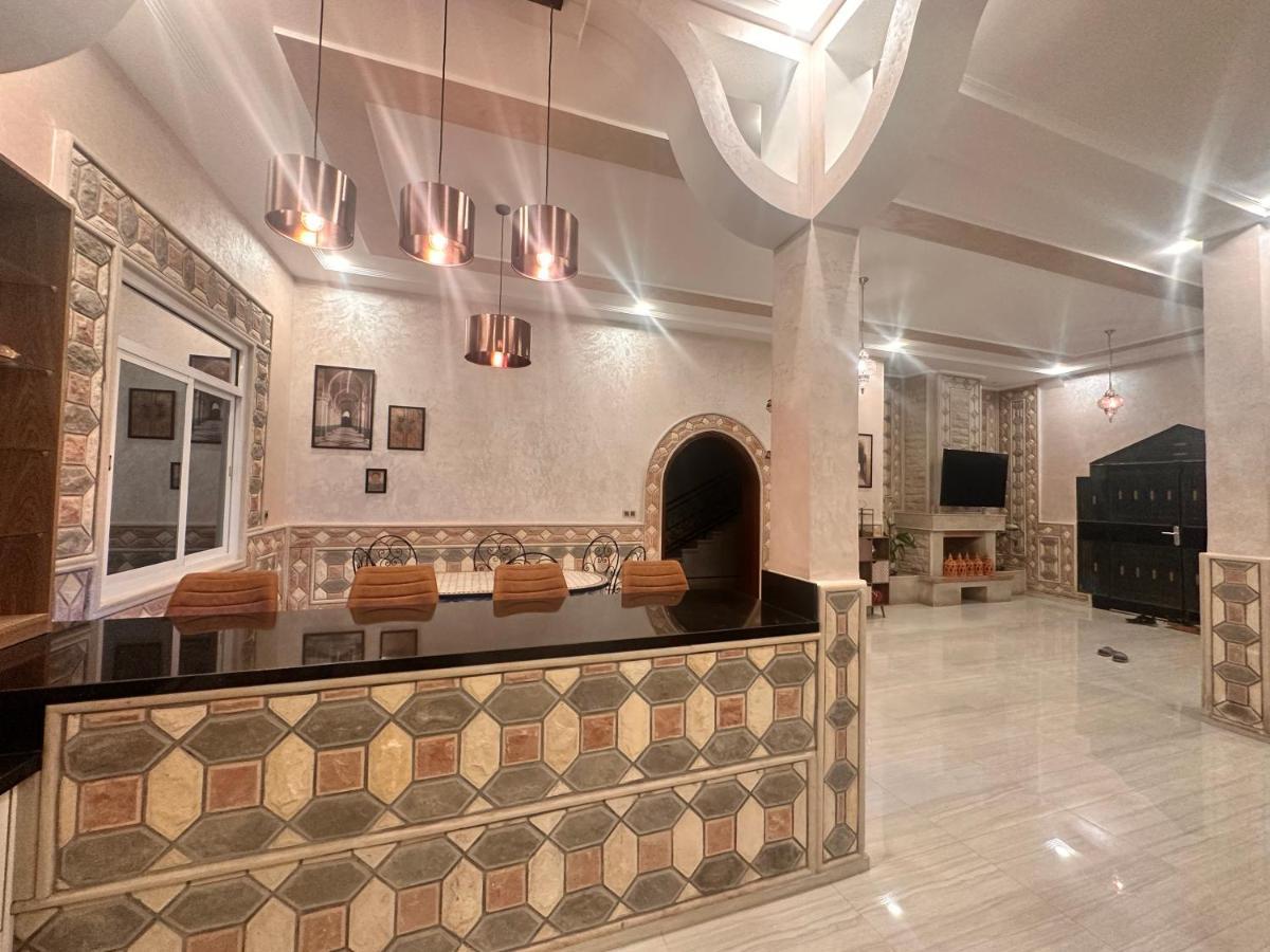 Villa Koebi Monte Arrouit Bagian luar foto