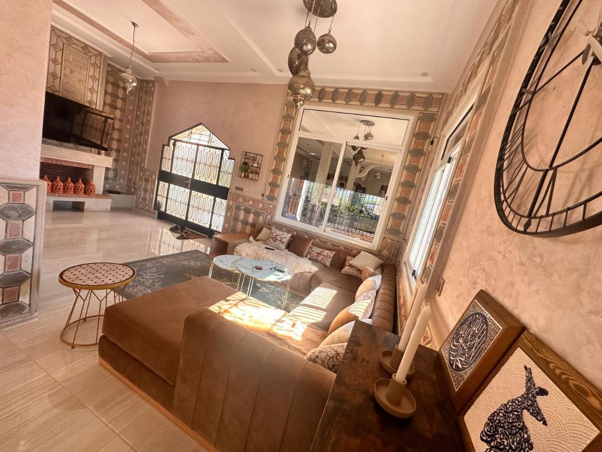 Villa Koebi Monte Arrouit Bagian luar foto